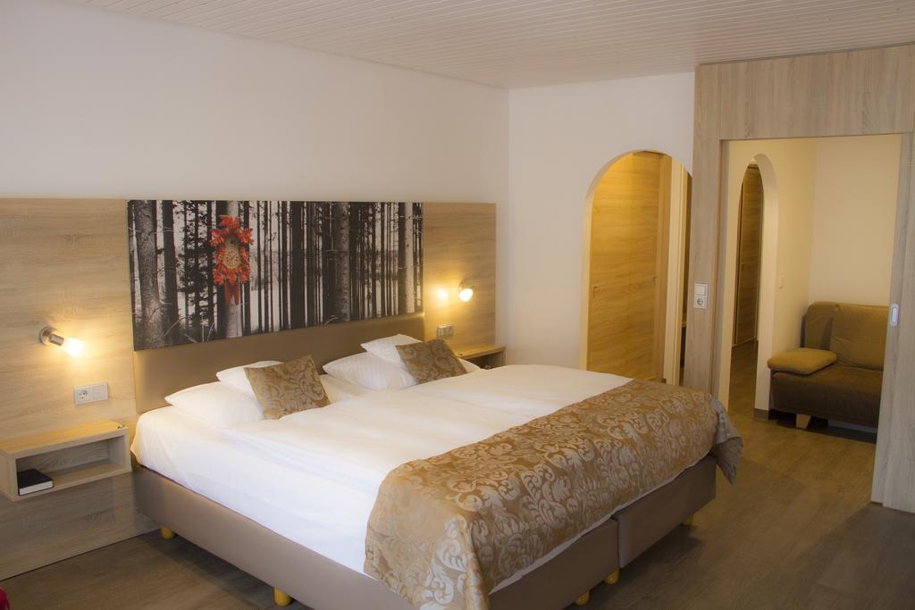 Best Western Plus Schwarzwald Residenz تيبرغ المظهر الخارجي الصورة
